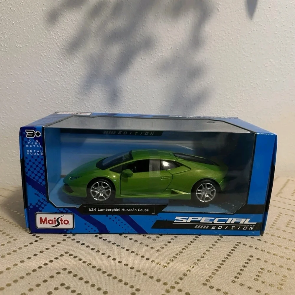 Lamborghini Huracan Coupe- Green 1:24 Scale Diecast‎ Maisto